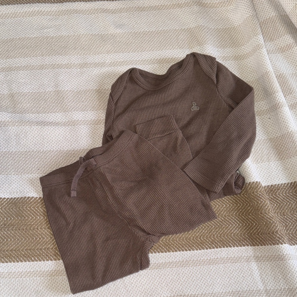 Baby Gap. Matching SetBrown Waffle Knit Lounge Set